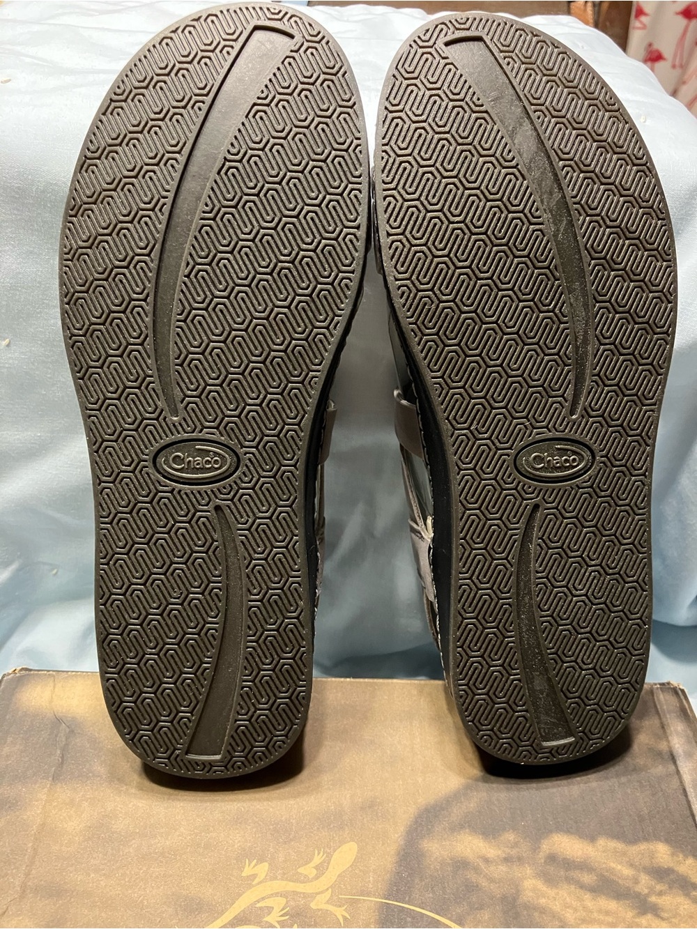 Chaco Women's Gray Suede Crisscross Strap Sandals - Picture 8 of 13